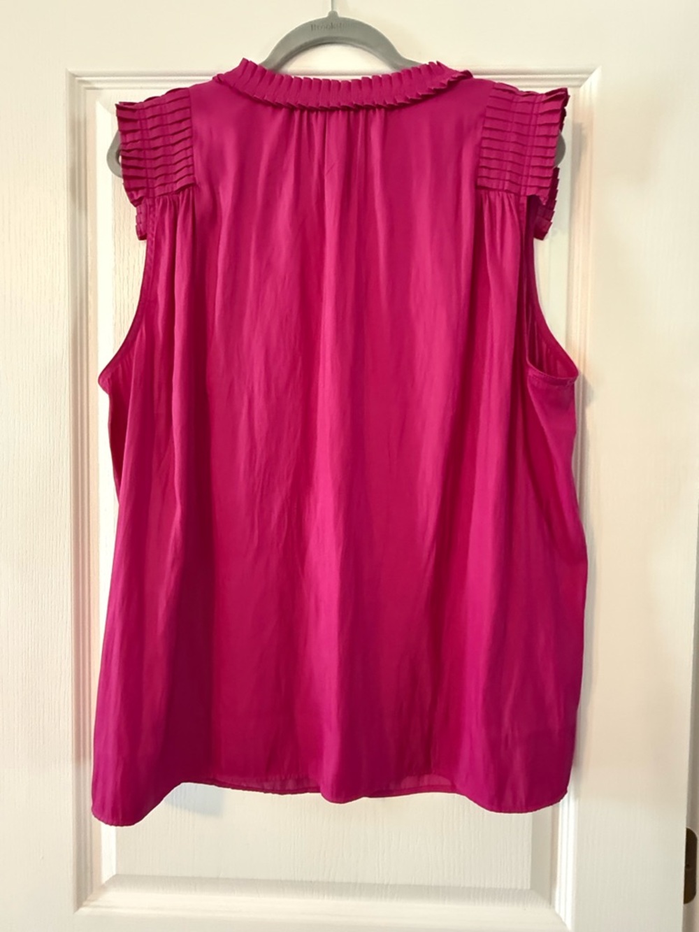 LOFT Women's Sleeveless Pintuck Shoulder Shell Top in Fuchsia Size XXL NWT - Picture 2 of 5